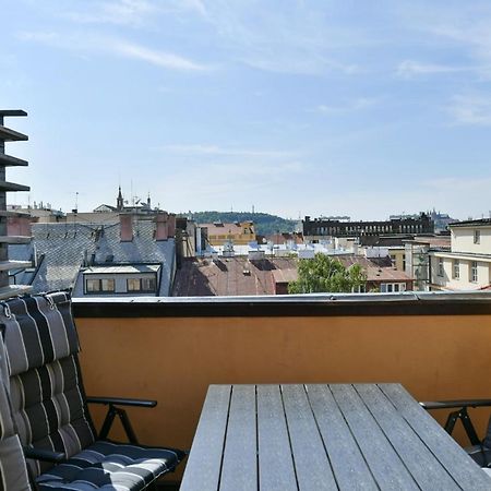 Luxury Central Penthouse With Sauna, Terrace, 250M2, 5Bdrm, 3Bthrm プラハ エクステリア 写真