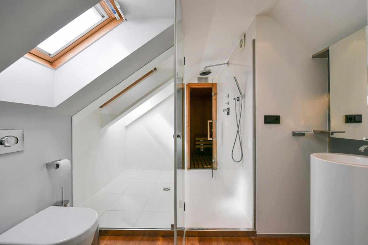 Luxury Central Penthouse With Sauna, Terrace, 250M2, 5Bdrm, 3Bthrm プラハ エクステリア 写真