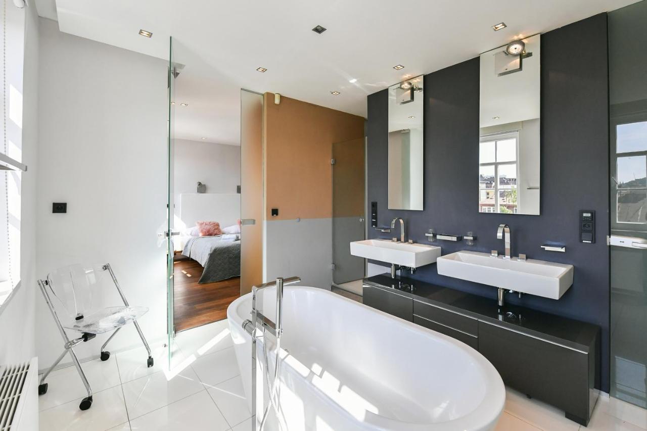Luxury Central Penthouse With Sauna, Terrace, 250M2, 5Bdrm, 3Bthrm プラハ エクステリア 写真